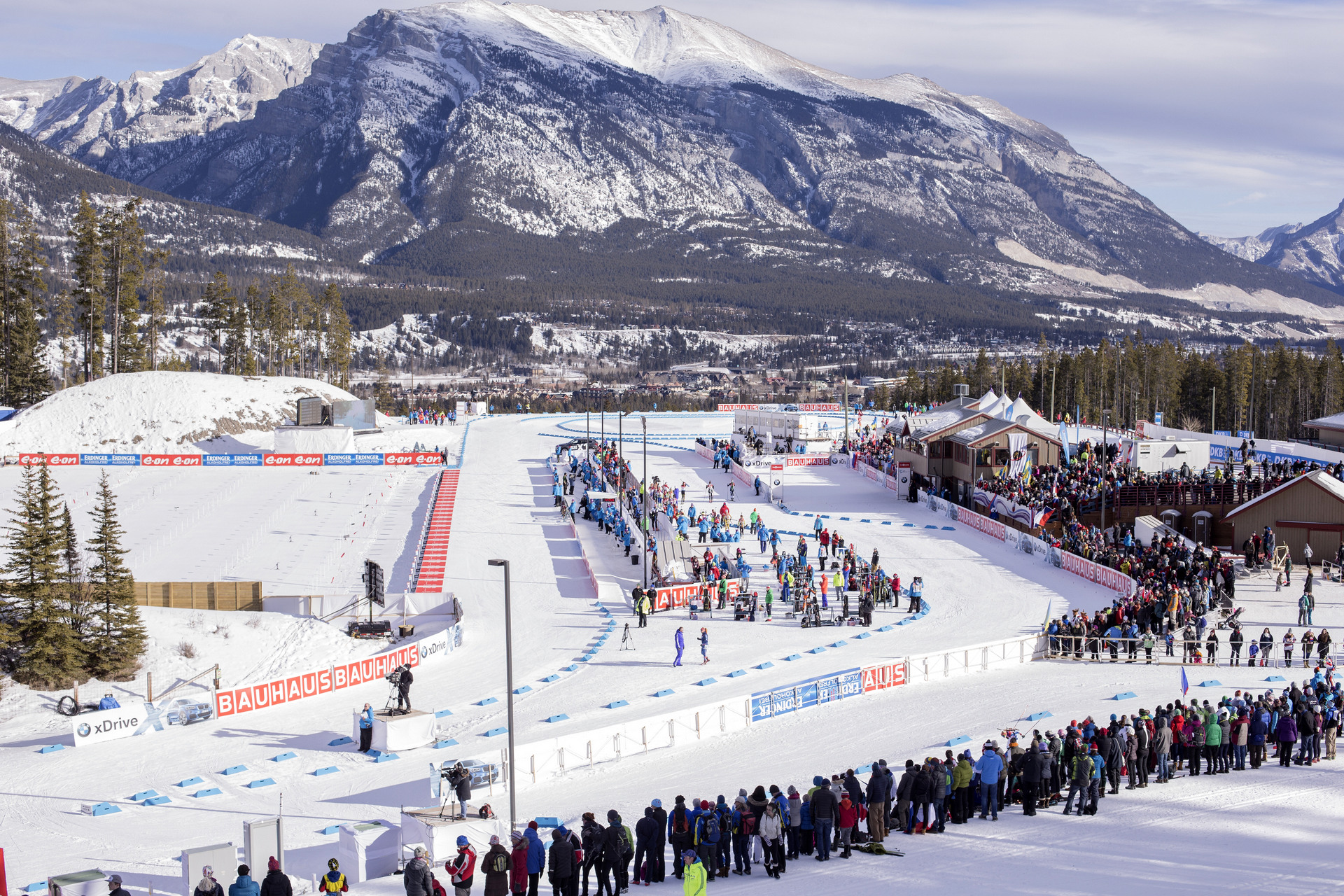 stadion_canmore.jpg