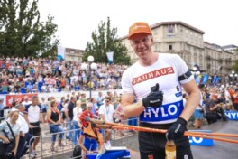 Anna Weidel und Roman Rees sprinten beim City Biathlon in Wiesbaden aufs Podest