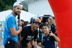 Coach Alex Mougin (FRA), Vincent Descombes Sevoie (FRA), Louison Descombes Sevoie (FRA) (l-r)