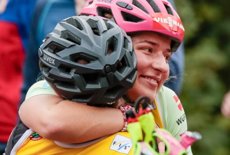 Anne Haeckel (GER), Nathalie Armbruster (GER), (l-r)