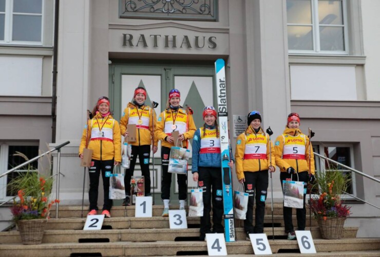 Die Tagessiegerinnen: Nathalie Armbruster (GER), Jenny Nowak (GER), Svenja Wuerth (GER), Trine Goepfert (GER), Cindy Haasch (GER), Maria Gerboth (GER), (l-r)