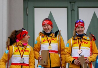 Die Tagessiegerinnen: Nathalie Armbruster (GER), Jenny Nowak (GER), Svenja Wuerth (GER), (l-r)