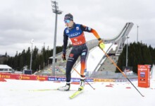 Svenja Wuerth (GER) vor der Holmenkollenschanze, wo die Damen erstmals einen Weltcup austragen werden.