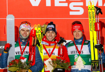 Das Podium: Vinzenz Geiger (GER), Jarl Magnus Riiber (NOR), Julian Schmid (GER), (l-r)