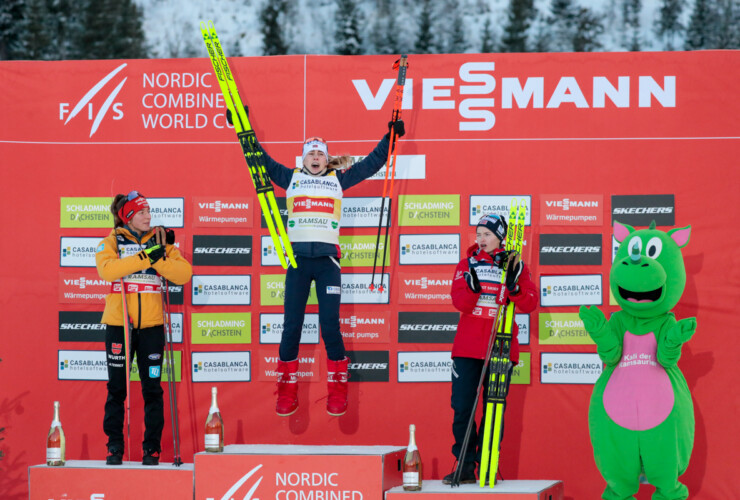 Das Podium der Damen: Nathalie Armbruster (GER), Ida Marie Hagen (NOR), Gyda Westvold Hansen (NOR) (l-r)