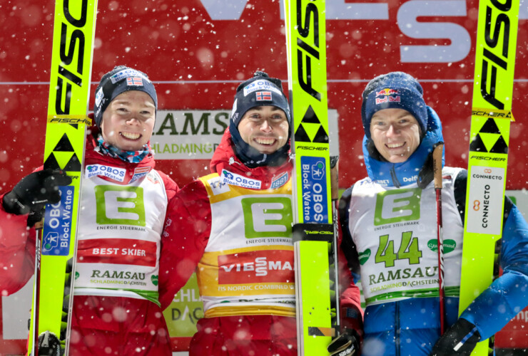 Die Sieger der Herren: Jens Luraas Oftebro (NOR), Jarl Magnus Riiber (NOR), Kristjan Ilves (EST), (l-r)