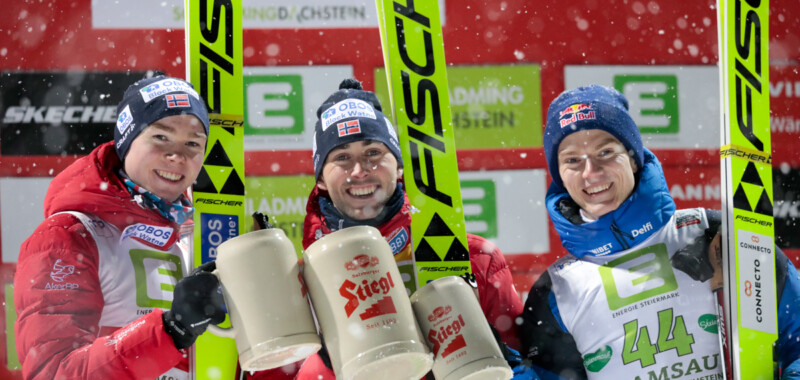 Die Sieger der Herren: Jens Luraas Oftebro (NOR), Jarl Magnus Riiber (NOR), Kristjan Ilves (EST), (l-r)