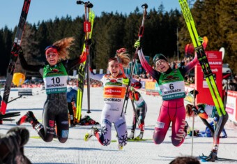 Nathalie Armbruster (GER), Ida Marie Hagen (NOR), Haruka Kasai (JPN), (l-r)