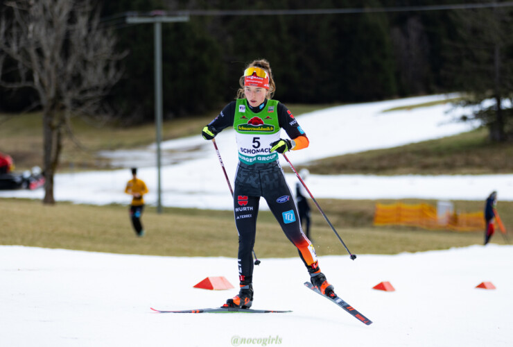 Nathalie Armbruster (GER) auf dem Weg zu ihrem ersten COC-Sieg