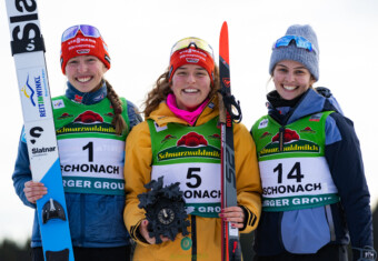 Trine Göpfert (GER), Nathalie Armbruster (GER) und Marie Nähring (GER) (l-r) beim deutschen Dreifach-Erfolg in Schonach