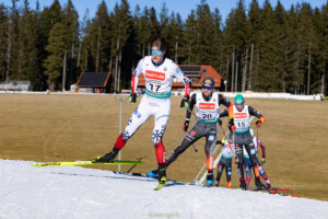 Aleksander Skoglund (NOR) vor Jakob Lange (GER) und Simon Mach (GER)