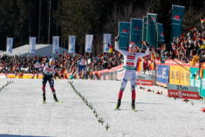 Johannes Lamparter (AUT) und Jens Luraas Oftebro (NOR) (l-r) im Zielsprint