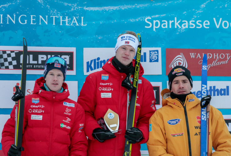 Das Podium vom Compact Race am Freitag: Aleksander Skoglund (NOR), Andreas Skoglund (NOR), Jakob Lange (GER), (l-r)