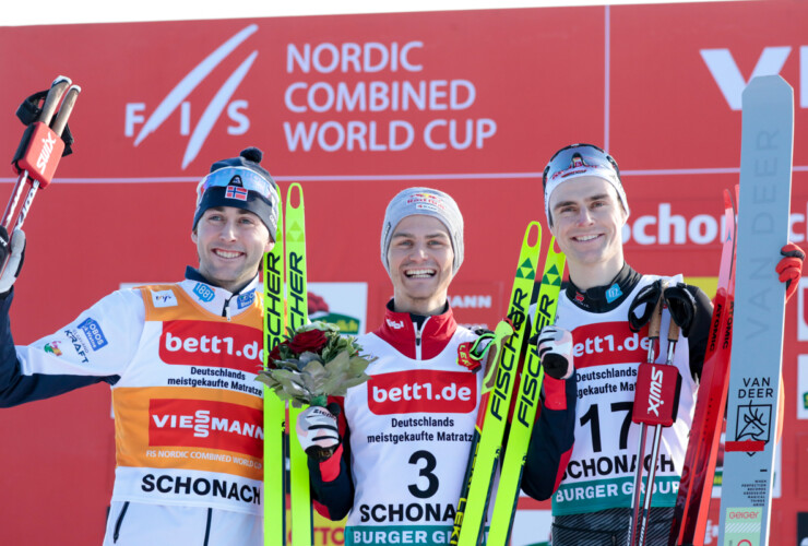 Das Podium der Herren: Jarl Magnus Riiber (NOR), Johannes Lamparter (AUT), Vinzenz Geiger (GER), (l-r)