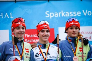 Die deutschen Nachwuchs-Kombinierer standen bereits bei Deutschen Junioren-Meisterschaften gemeinsam auf dem Podium: Richard Stenzel (GER), Tristan Sommerfeldt (GER), Benedikt Graebert (GER), (l-r)