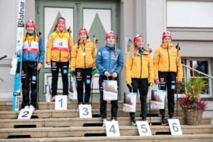 Die deutschen Damen, hier bei der Deutschen Meisterschaft im Oktober 2024: Trine Goepfert (GER), Nathalie Armbruster (GER), Anne Haeckel (GER), Ronja Loh (GER), Magdalena Burger (GER), Sofia Eggensberger (GER), (l-r)