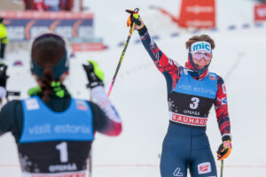 Claudia Purker (AUT) freut sich über eine neue Bestleistung.