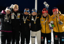 Team Sprint_Siegerehrung der Juniorinnen: Masa Likozar Brankovic (SLO), Tia Malovrh (SLO), Heta Hirvonen (FIN), Minja Korhonen (FIN), Ronja Loh (GER), Trine Göpfert (GER) (l-r)