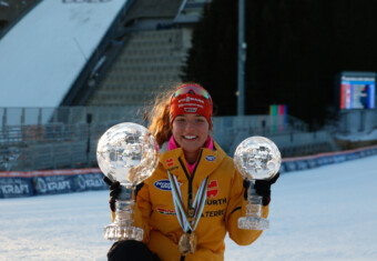 Nathalie Armbruster (GER) gewinnt den Gesamtweltcup und die Compact-Wertung.