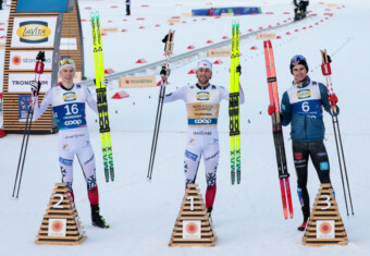 Die Medaillengewinner: Jens Luraas Oftebro (NOR), Jarl Magnus Riiber (NOR), Vinzenz Geiger (GER), (l-r)