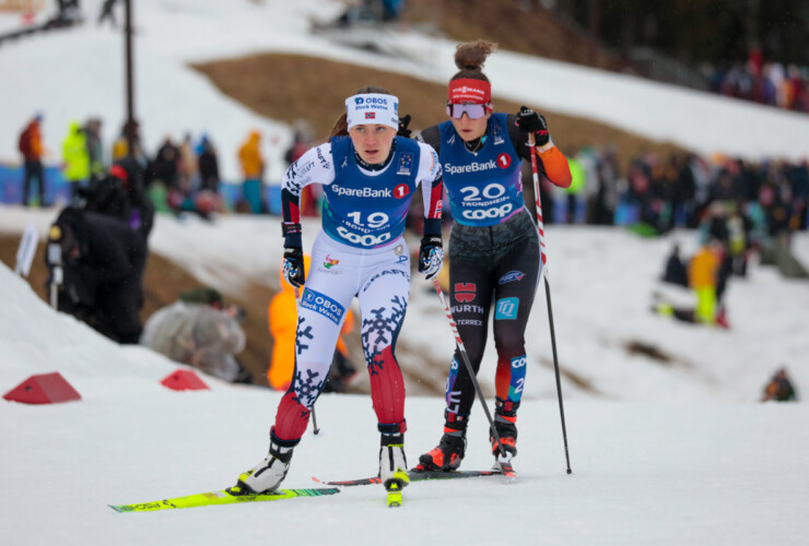 Marte Leinan Lund (NOR), Nathalie Armbruster (GER), (l-r)