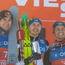 Das Podium des Tages: Vinzenz Geiger (GER), Ilkka Herola (FIN), Johannes Lamparter (AUT), (l-r)