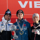 Das Podium des Compact Race: Jarl Magnus Riiber (NOR), Vinzenz Geiger (GER), Johannes Lamparter (AUT), (l-r)