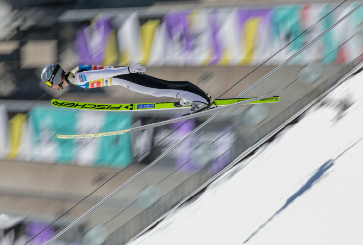 Jarl Magnus Riiber (NOR) bei seinem letzten Wettkampfsprung am Holmenkollen